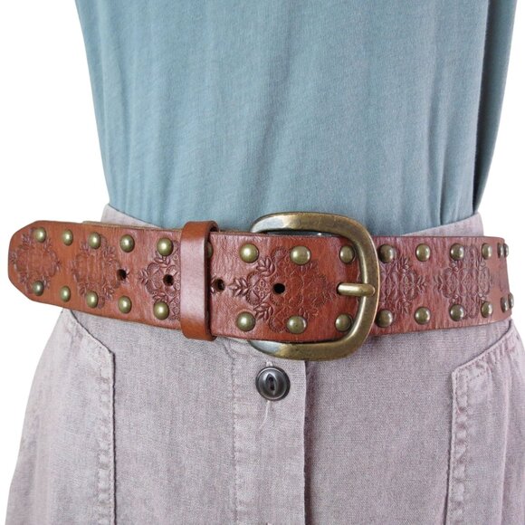 FOSSIL Women's Brown Tooled Leather Studded Belt S - Picture 2 of 8